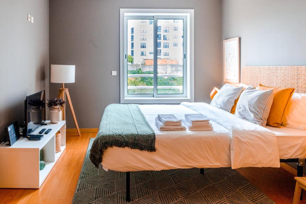 Sunny Studio In The Heart Of Lapa - 5Min Walk To Metro! Porto Eksteriør bilde