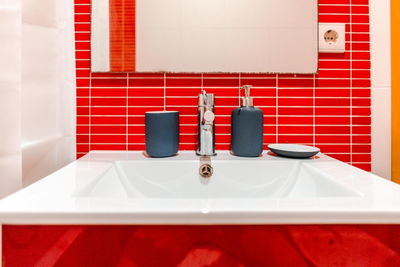 Sunny Studio In The Heart Of Lapa - 5Min Walk To Metro! Porto Eksteriør bilde