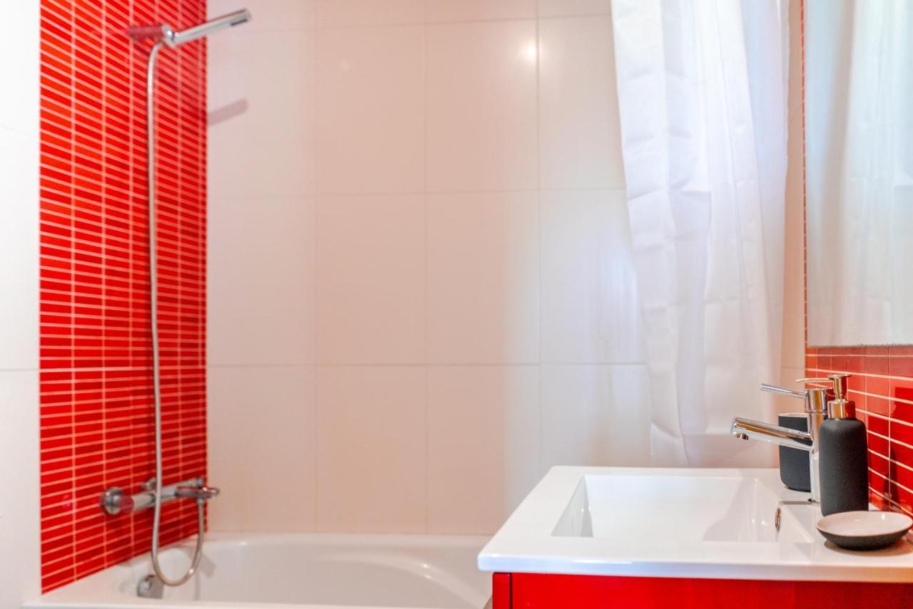Sunny Studio In The Heart Of Lapa - 5Min Walk To Metro! Porto Eksteriør bilde